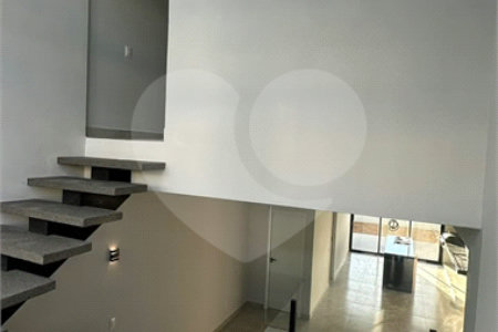 Casa à venda com 2 quartos, sendo 1 suíte,  no condomínio Portal dos Sabiás, Itu - SP