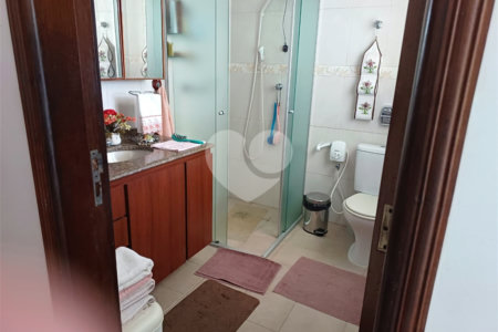 Sobrado à venda com 4 quartos em Jardim São Paulo(zona Norte), São Paulo, SP
