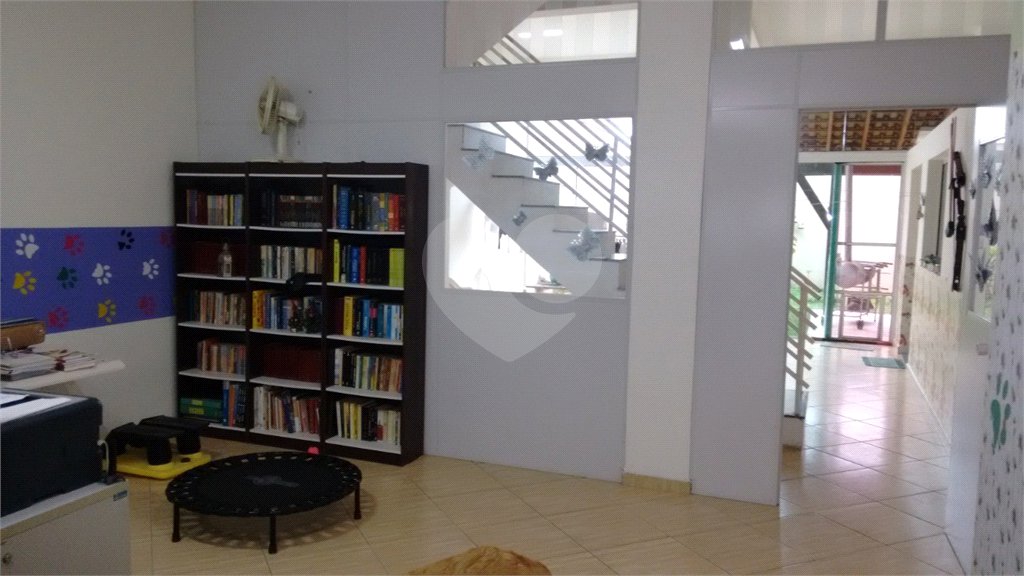 Casa à venda com 3 quartos, sendo 1 suíte,  em Mogi Moderno, Mogi das Cruzes, SP