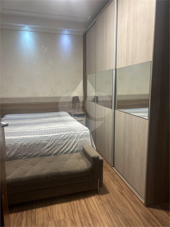Sobrado à venda com 3 quartos, sendo 1 suíte,  em Vila Romanópolis, Ferraz de Vasconcelos, SP