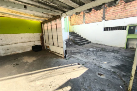 Casa à venda com 3 quartos em Jardim das Esmeraldas, São Paulo, SP