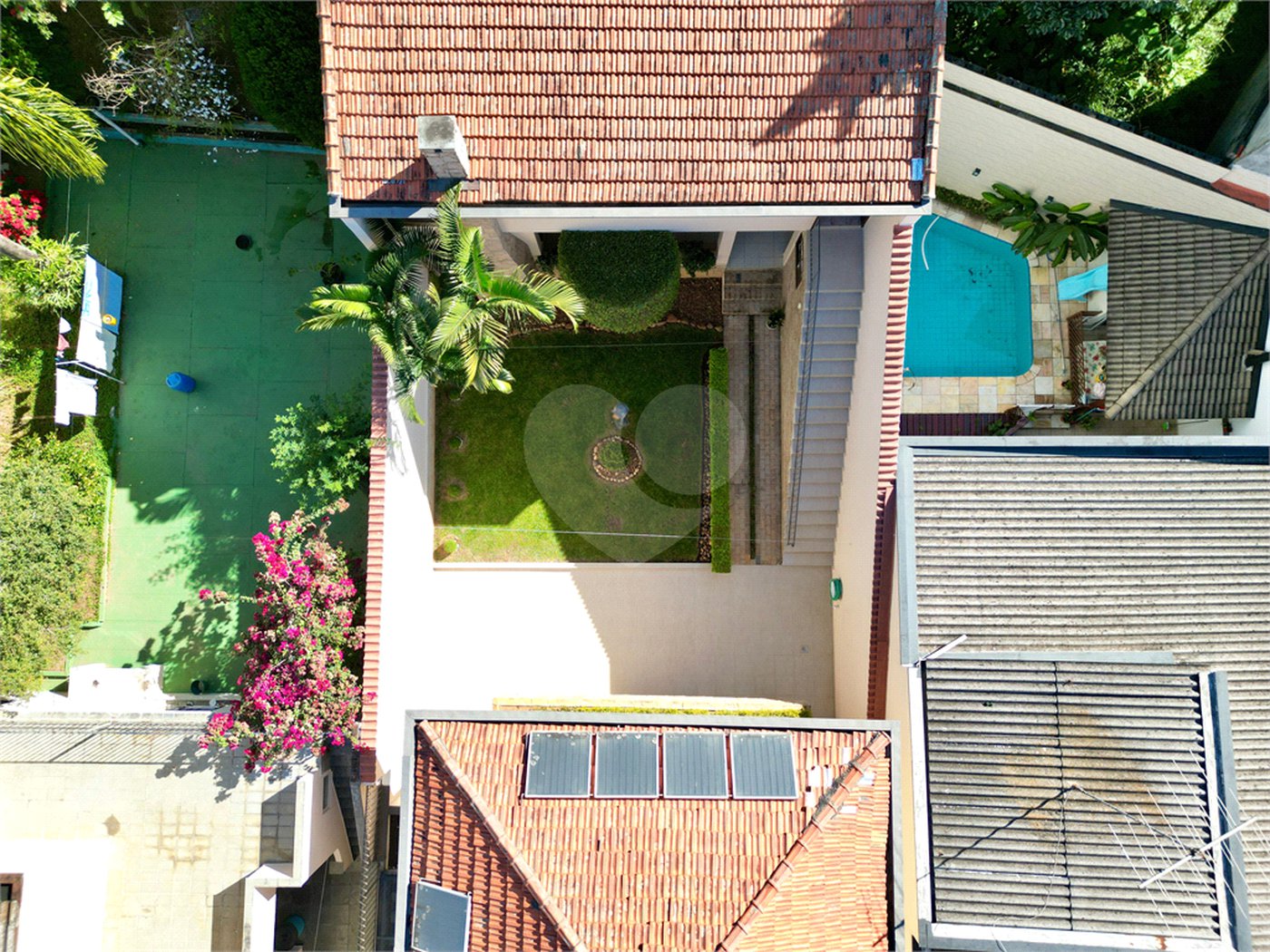 Sobrado à venda ou para alugar com 4 quartos, sendo 2 suítes, em Jardim Franca, São Paulo, SP