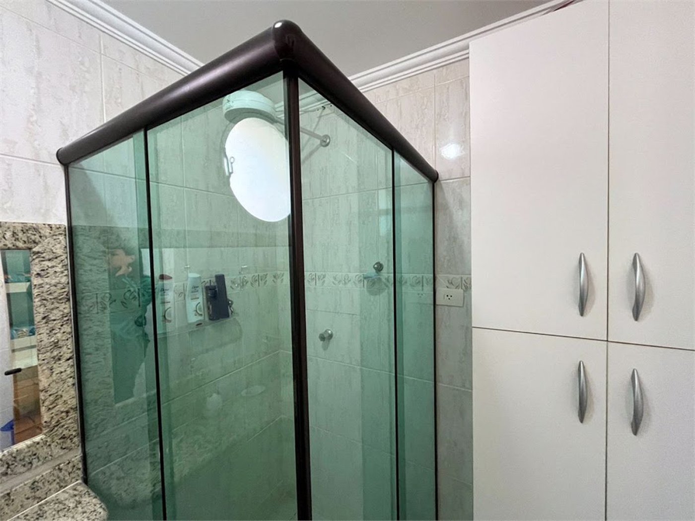 Apartamento Residencial à venda, Jardim Virginia, Guarujá - AP0424.