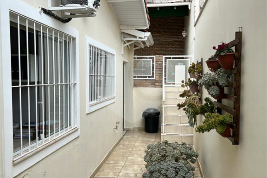Casa à venda com 2 suítes em Santana, São Paulo, SP