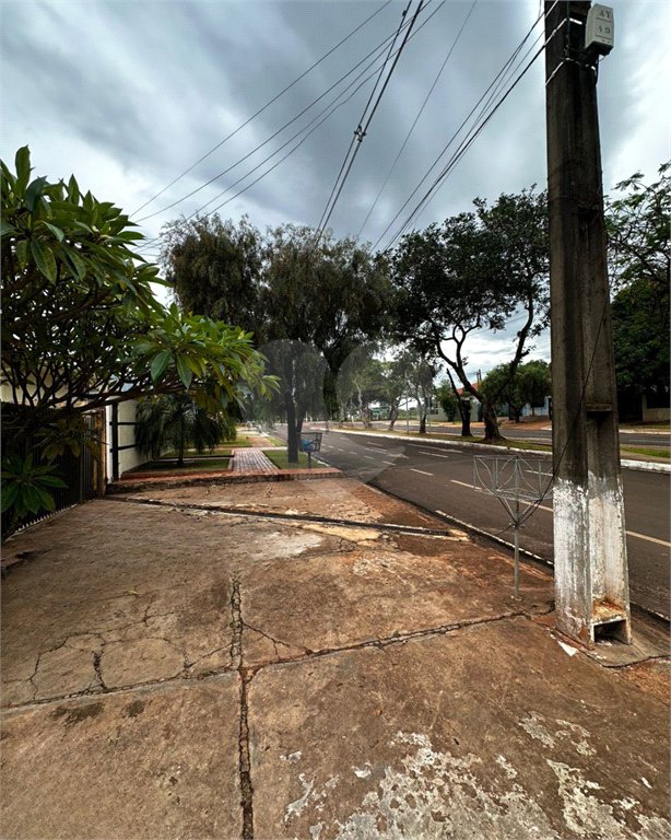 Casa à venda com 3 quartos, sendo 1 suíte, no Centro, Ponta Porã, MS