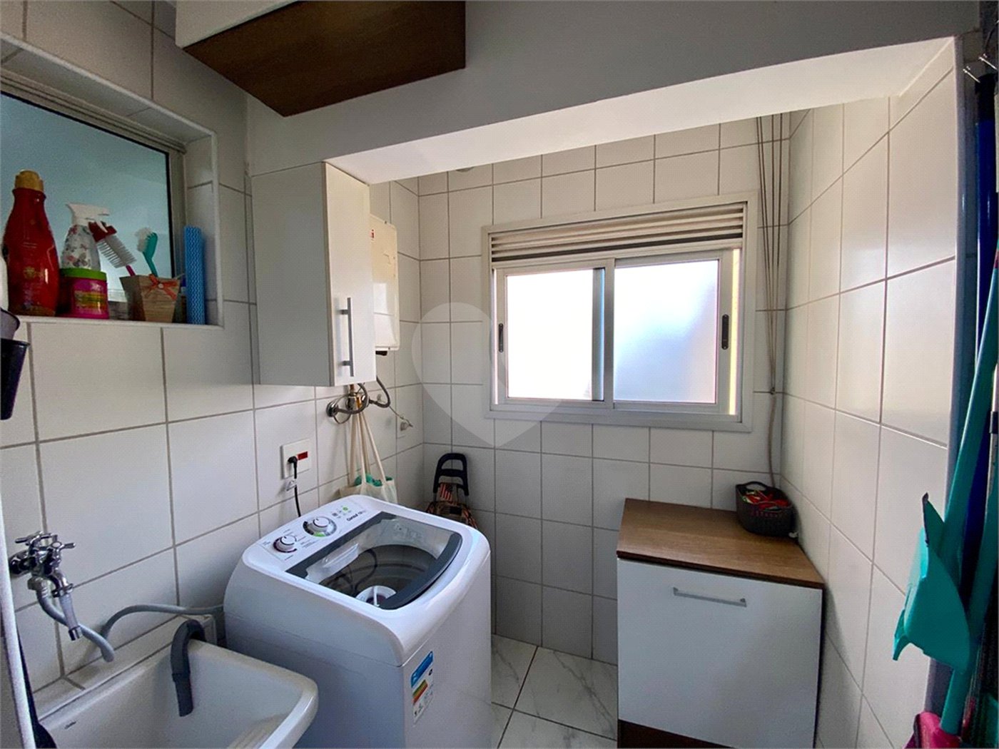 Apartamento à venda com 3 quartos, sendo 1 suíte,  em Saúde, São Paulo, SP