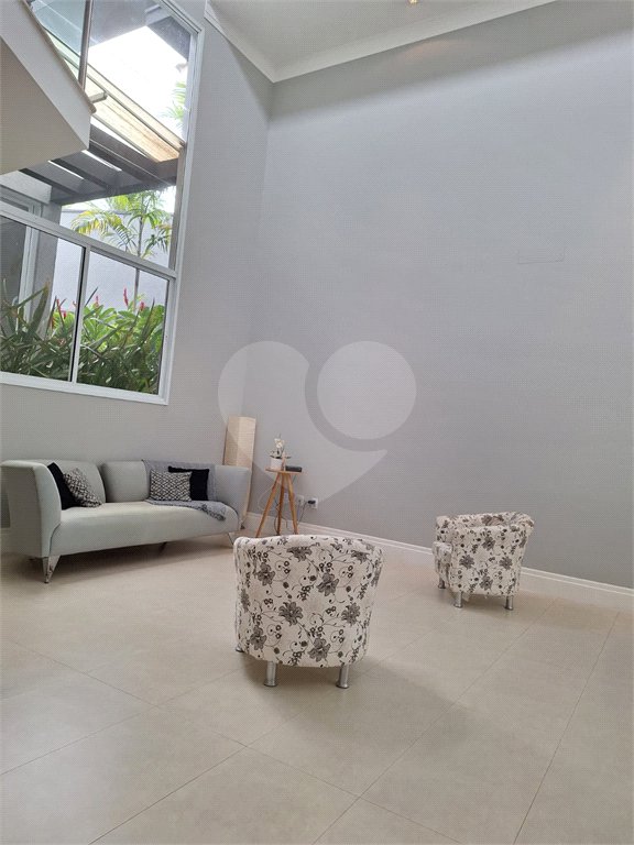 Casa à venda com 4 quartos, sendo 2 suítes, no condomínio Residencial Terras de Vinhedo, Vinhedo - SP