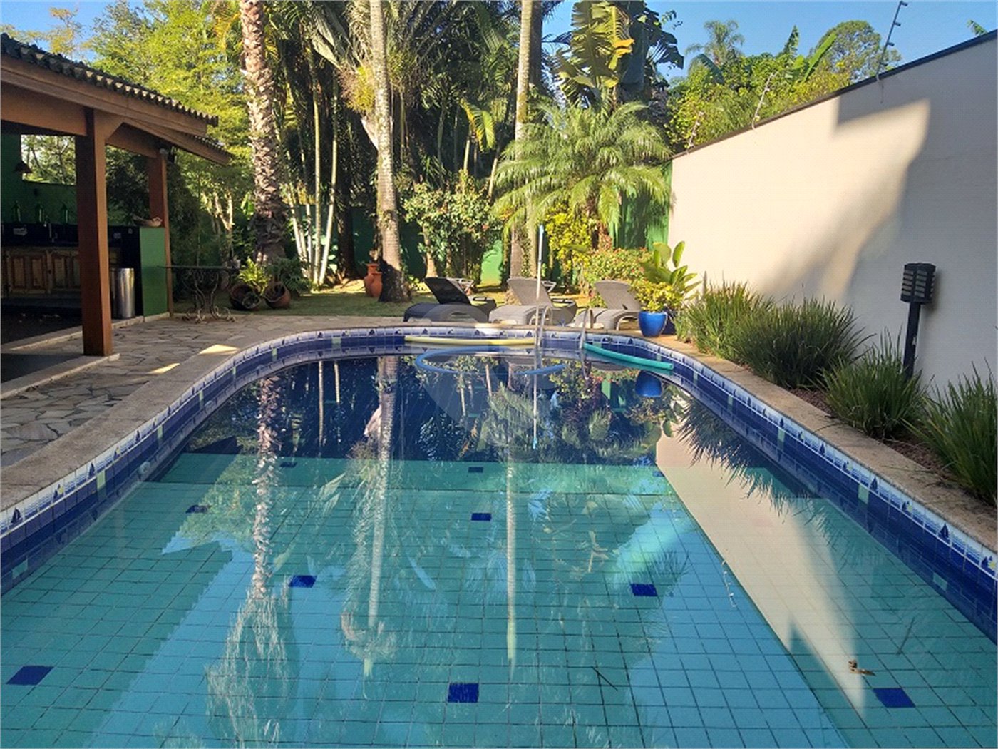 Casa à venda com 4 suítes em Jardim Floresta, São Paulo, SP