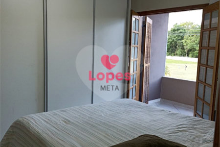 Casa à venda com 3 quartos, sendo 1 suíte, no condomínio Residencial Ana Maria, São José dos Campos - SP