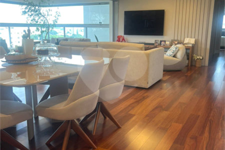 Apartamento à venda com 3 suítes em Jardim Marajoara, São Paulo, SP