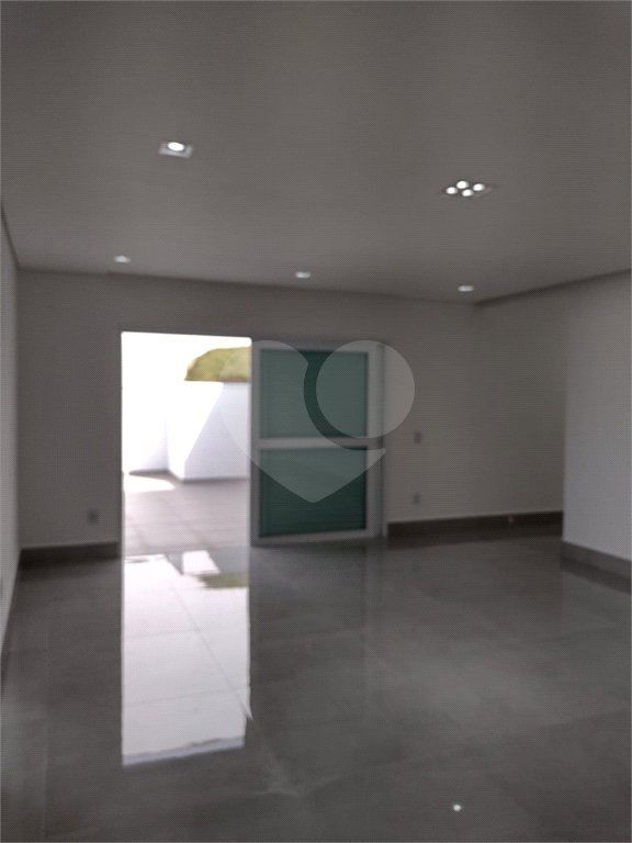 Casa à venda com 4 suítes no condomínio Estância Marambaia, Vinhedo - SP