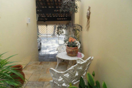 Sobrado à venda com 3 quartos, sendo 1 suíte,  em Jardim Marajoara, São Paulo, SP