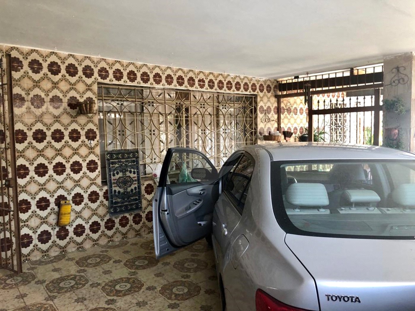 Casa Térrea à venda com 3 quartos em Cidade Domitila, São Paulo, SP