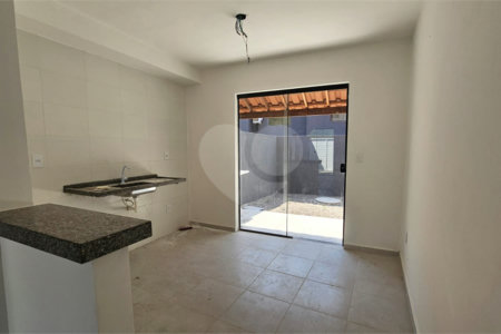 Casa à venda com 2 quartos no condomínio Residencial Mirella, Rio de Janeiro - RJ