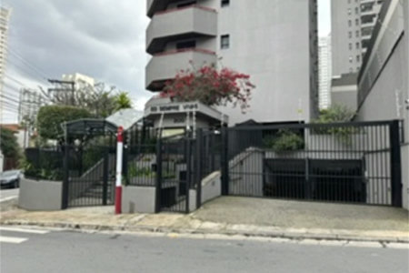 Apartamento à venda com 3 quartos, sendo 1 suíte,  em Jardim das Acácias, São Paulo, SP