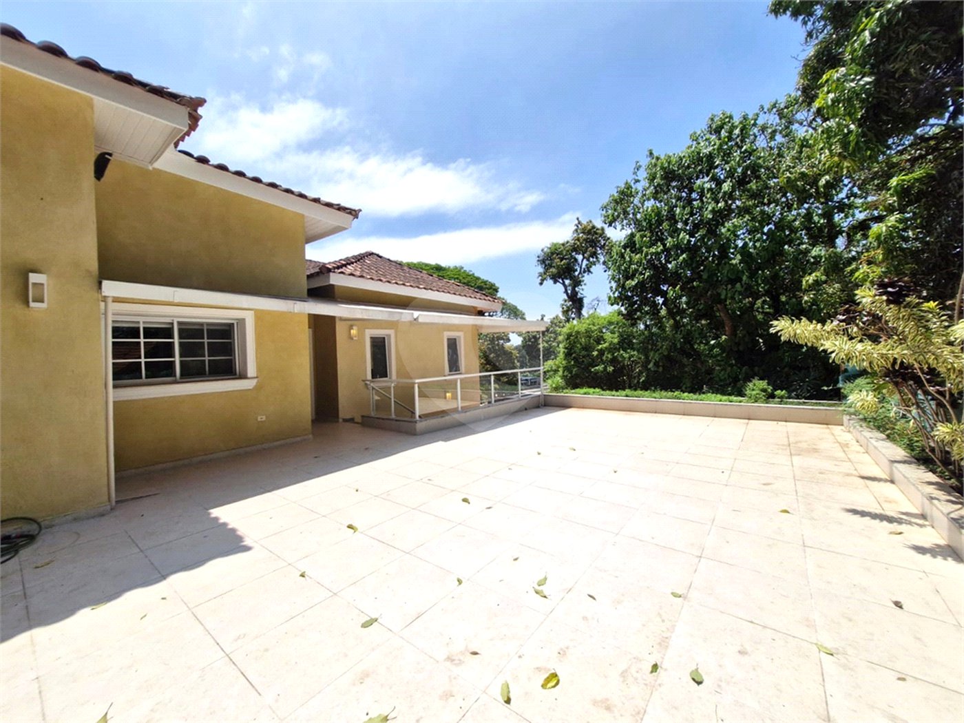 Casa à venda com 4 suítes no condomínio Chácara Flora, São Paulo - SP