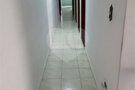 Sobrado à venda com 4 quartos, sendo 2 suítes, em Vila Gustavo, São Paulo, SP