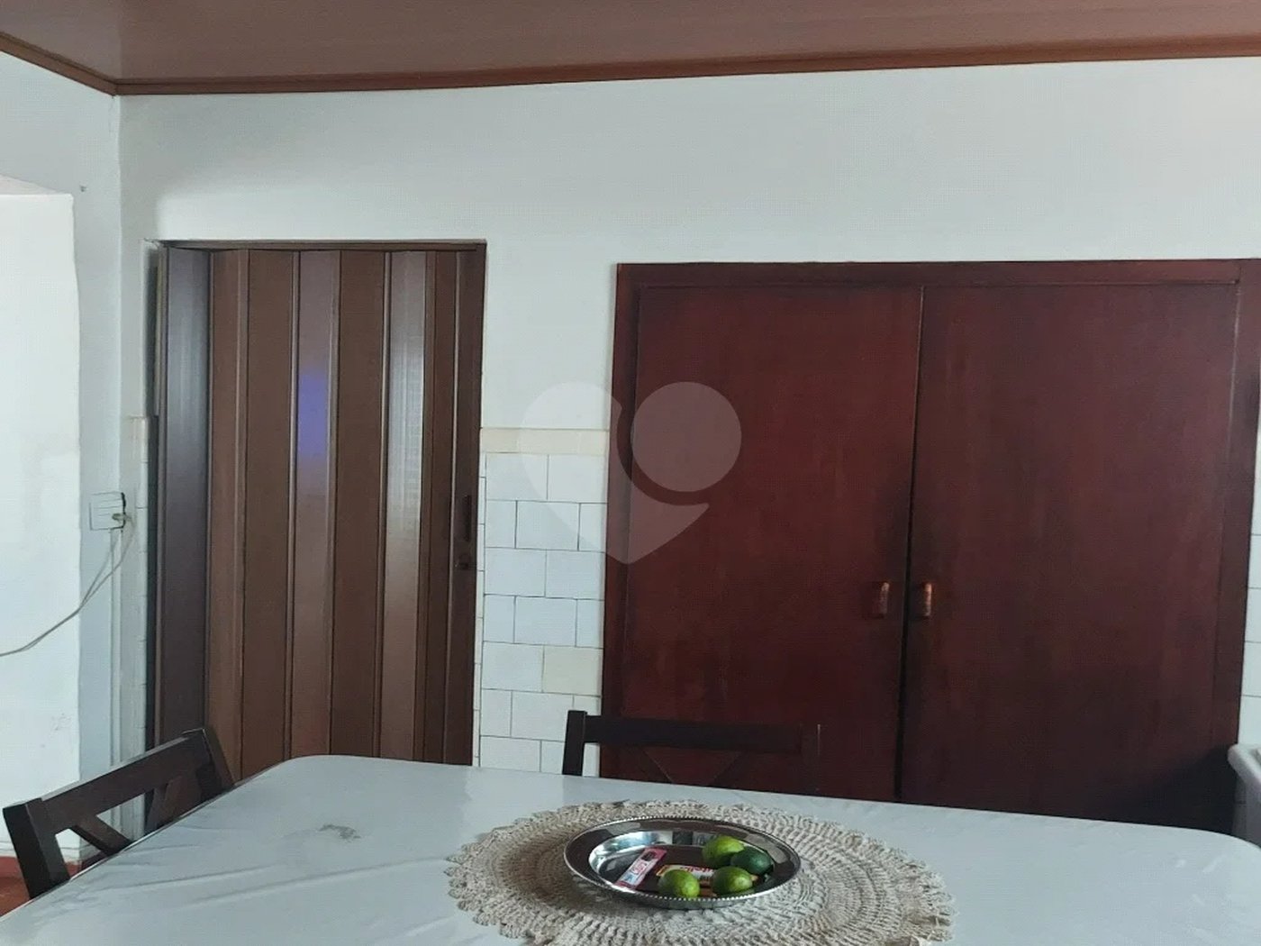 Casa térrea com 300m², 120m² de área construída, 2 quartos, vaga para 3 carros, à venda em Pirituba