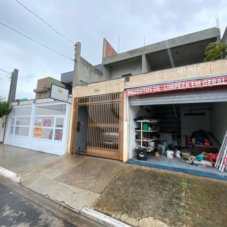 Sobrado à venda com 3 quartos, sendo 1 suíte, em Jardim Quaresmeira II, Suzano, SP