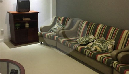 Apartamento à venda com 3 quartos, sendo 1 suíte, em Vila Nova, Cabo Frio, RJ