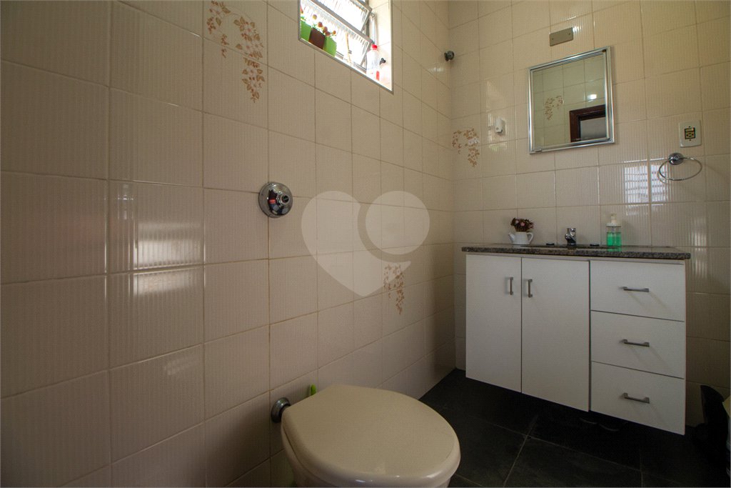 Casa à venda com 3 quartos, sendo 1 suíte, em Chácara Inglesa, São Paulo, SP