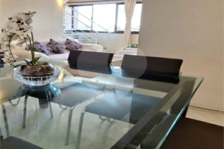 Cobertura com 193m², 4 quartos (2 suítes), 2 garagens, à venda no Jardim Marajoara