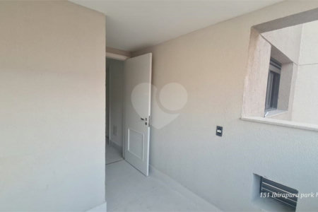Apartamento à venda com 3 suítes em Moema, São Paulo, SP