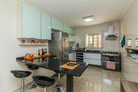 Sobrado à venda com 3 quartos, sendo 1 suíte, em Jardim Franca, São Paulo, SP