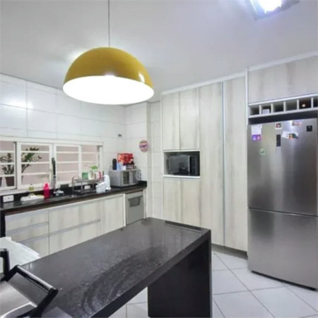 Sobrado à venda com 3 quartos, sendo 1 suíte,  em Vila Morse, São Paulo, SP