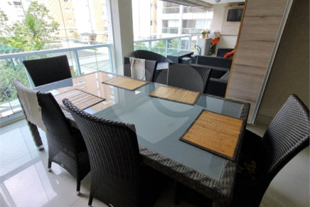 Apartamento à venda com 4 suítes em Mooca, São Paulo, SP