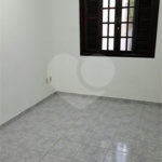 Sobrado à venda com 3 quartos, sendo 1 suíte, em Vila Suissa, Mogi das Cruzes, SP