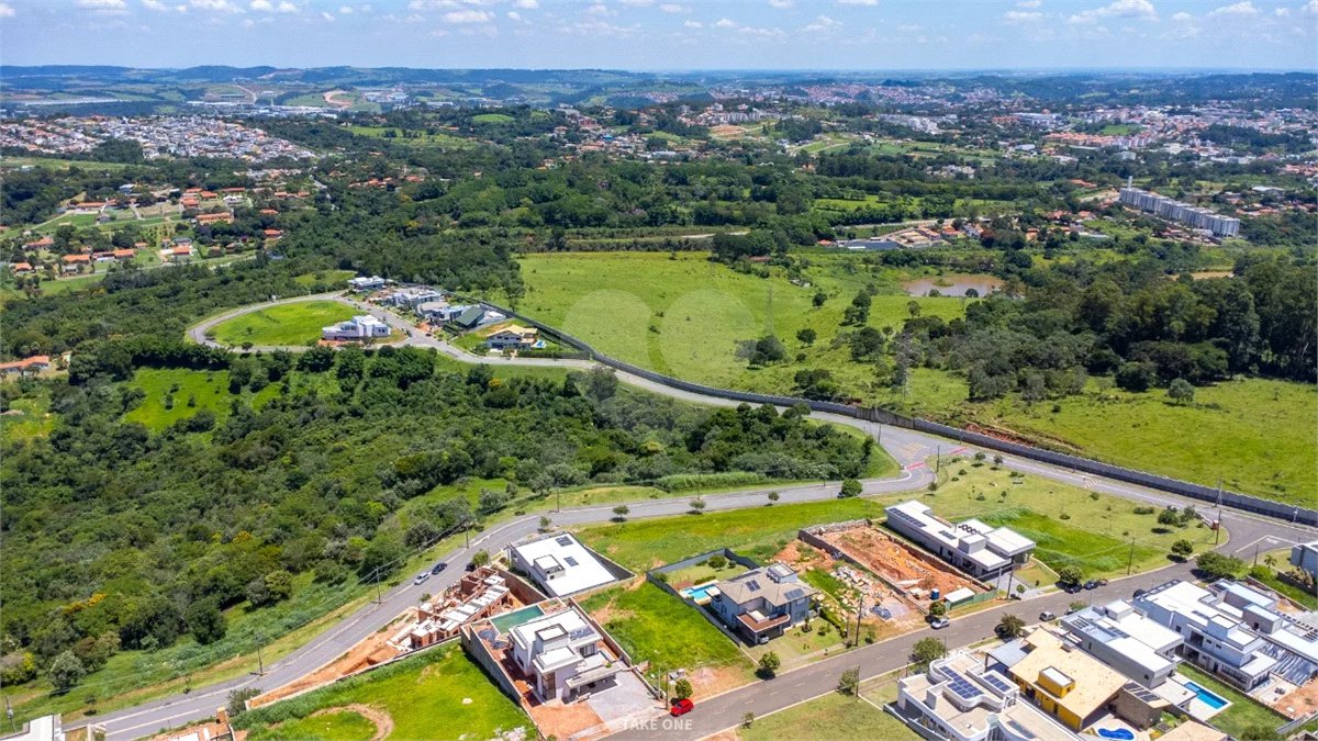 Terreno à venda no condomínio Residencial Campo de Toscana, Vinhedo - SP