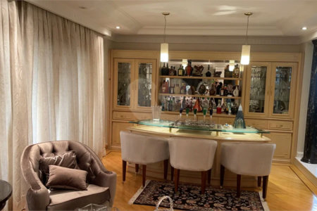 Apartamento com terraço 385m² 03 dormitórios sendo 2 suítes 5 vagas..Estuda Permuta.