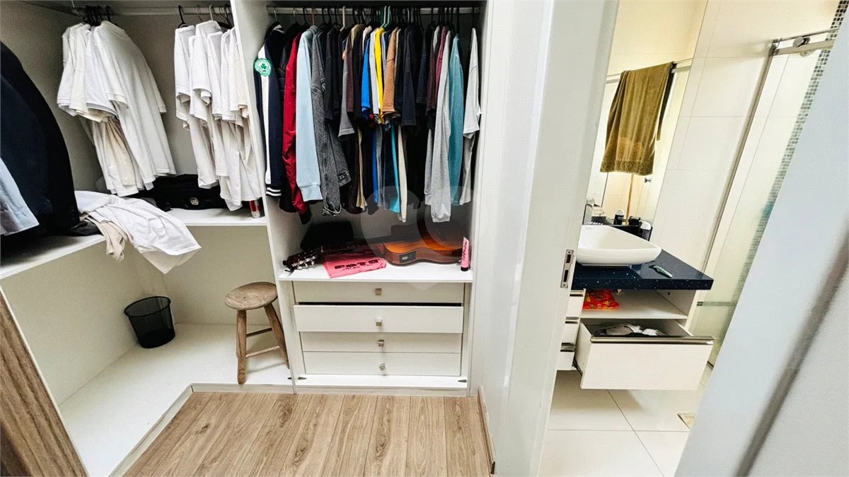 Casa à venda com 4 suítes no condomínio Dos Lagos, Itupeva - SP