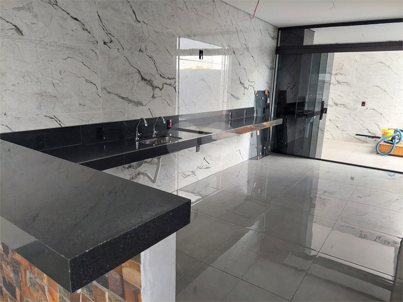 Casa à venda com 3 quartos, sendo 1 suíte, no condomínio Horto Florestal Villagio, Sorocaba - SP