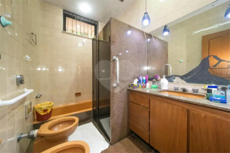 Casa Alto Padrão.Localização excelente. Venha conhecer. Agende uma visita.