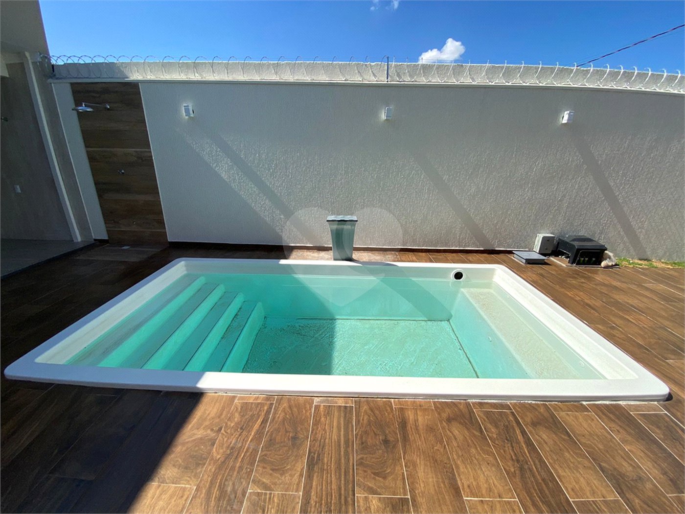 Casa térrea com piscina para venda no Residencial Arcoville