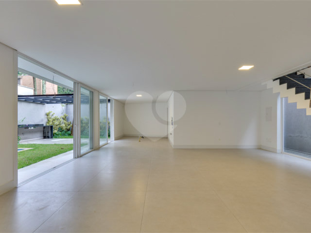 Casa à venda com 4 suítes no condomínio Gaia, São Paulo - SP