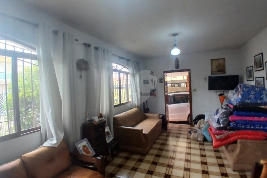 Casa Térrea à venda com 4 quartos, sendo 1 suíte, em Vila Mazzei, São Paulo, SP