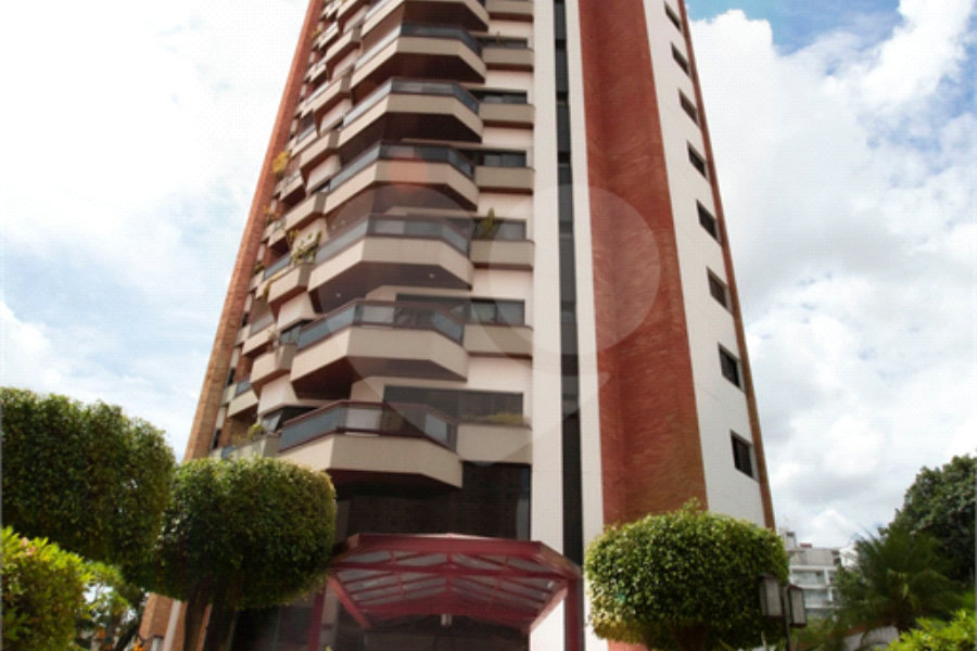 Apartamento à venda com 3 quartos, sendo 1 suíte, em Tatuapé, São Paulo, SP