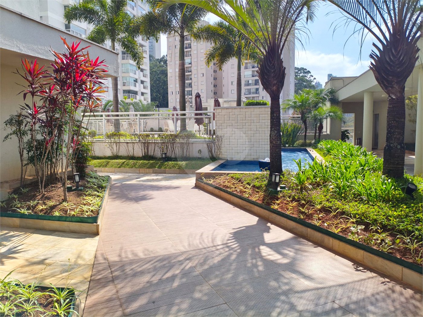 Apartamento à venda com 2 quartos, sendo 1 suíte,  em Vila Andrade, São Paulo, SP