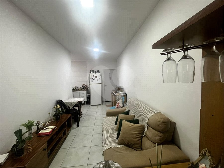 Apartamento à venda com 2 quartos em Vila Asem, Itapetininga, SP