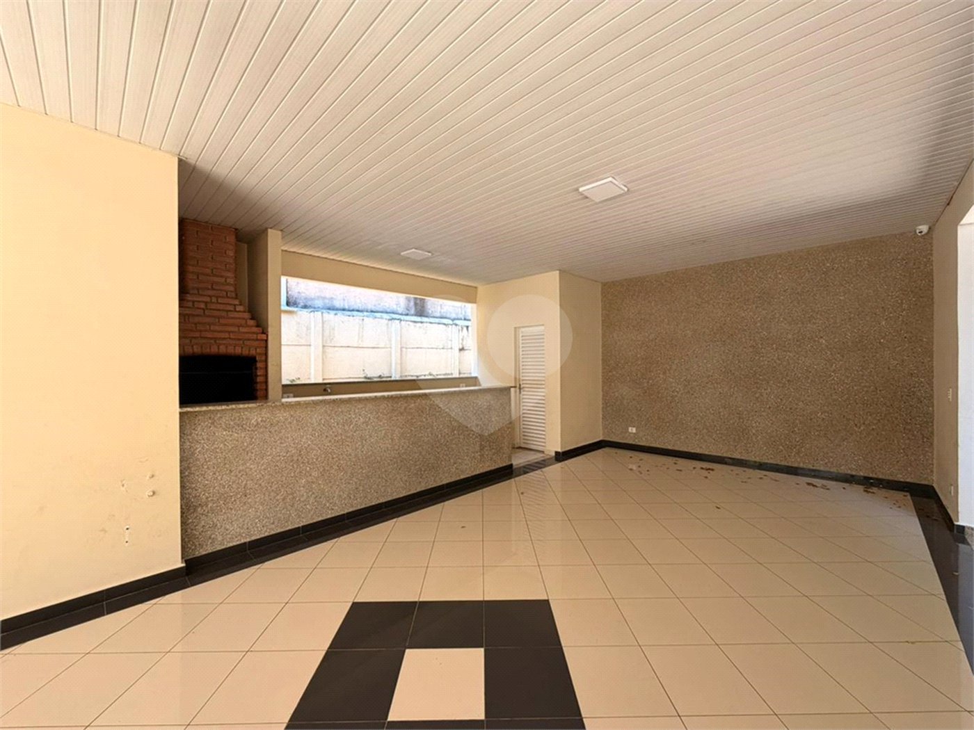 Casa à venda com 3 quartos, sendo 1 suíte, no condomínio Village Sarriá, Sorocaba - SP