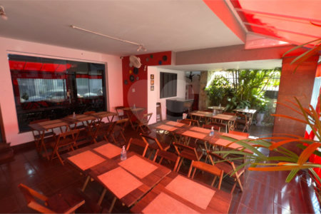 Casa à venda com 3 suítes em Vila Leão, Sorocaba, SP
