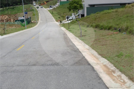 Terreno à venda com 1 suíte no condomínio Altavis Aldeia, Santana de Parnaíba - SP