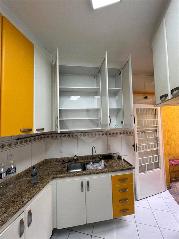 Sobrado à venda com 5 quartos, sendo 2 suítes, em Vila Universitária, São Paulo, SP
