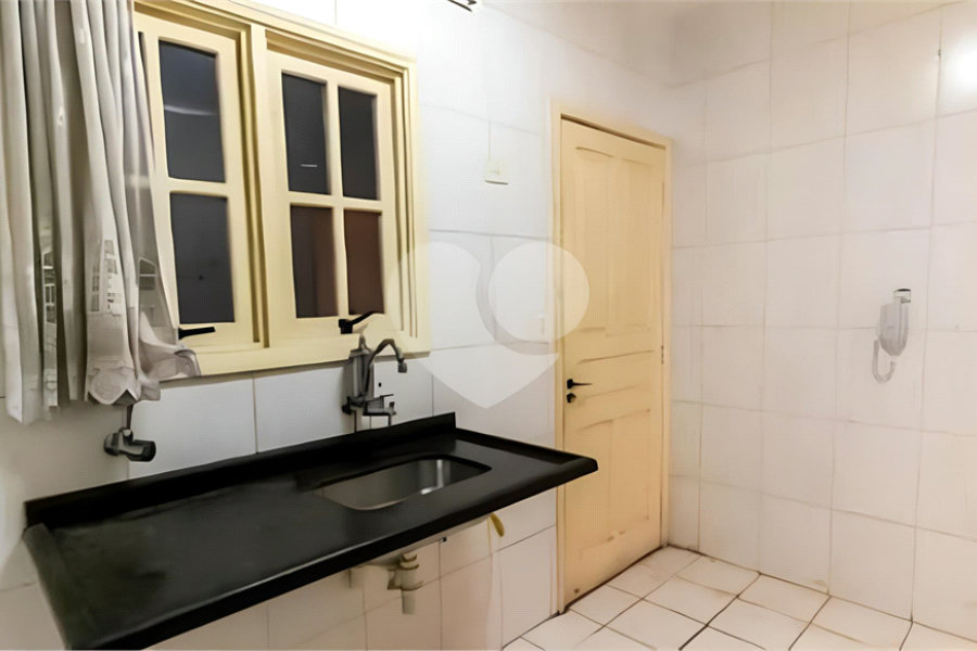 Casa à venda com 2 quartos, sendo 1 suíte,  no condomínio Village Palmas, São Paulo - SP