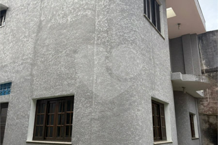 Casa à venda com 3 quartos, sendo 1 suíte, em Chácara Primavera, Suzano, SP