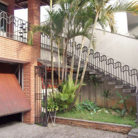 Casa à venda com 3 suítes no condomínio Praça Monsenhor Macedo,10, São Paulo - SP
