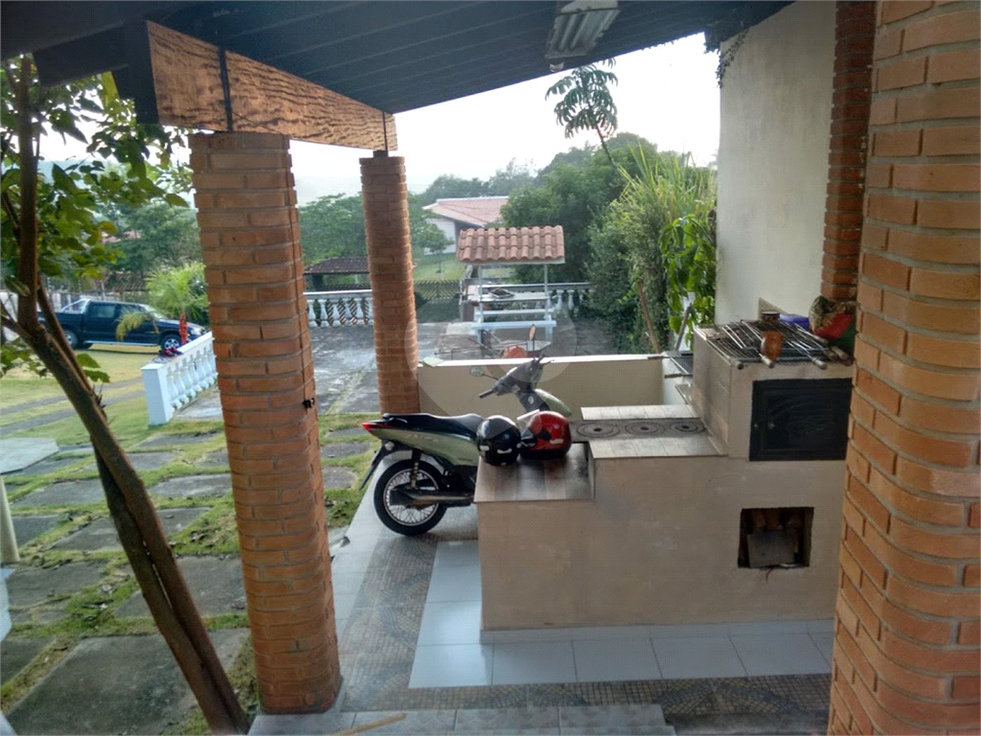 Casa à venda com 5 quartos, sendo 2 suítes, no condomínio Terras de Santa Rosa, Salto - SP